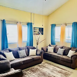 Morgan' S Two Bedroom Retreat Holiday home